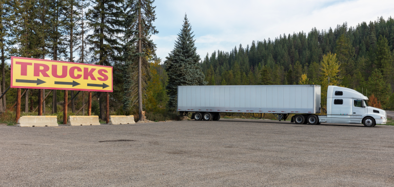 Where Can I Park a Semi Truck for Free? Comprehensive Guide