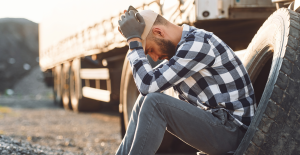 Home 2 I 55 Truck Trailer Repair Crawfordsville AL semi truck flat tire repair when the road says not today.jpg